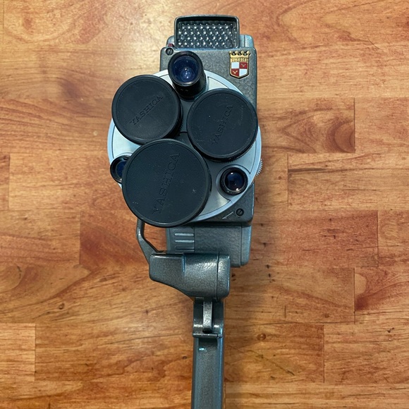 Yashica-C 8mm movie camera - Picture 3 of 4